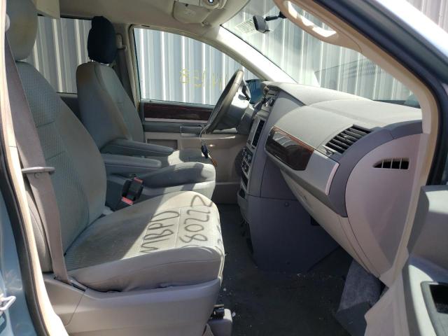Photo 5 from auction – 2010 CHRYSLER TOWN & COU with VIN 2A4RR5D1XAR308288