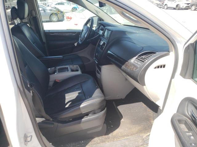 Photo 5 from auction – 2014 CHRYSLER TOWN & COU with VIN 2C4RC1BG3ER212001