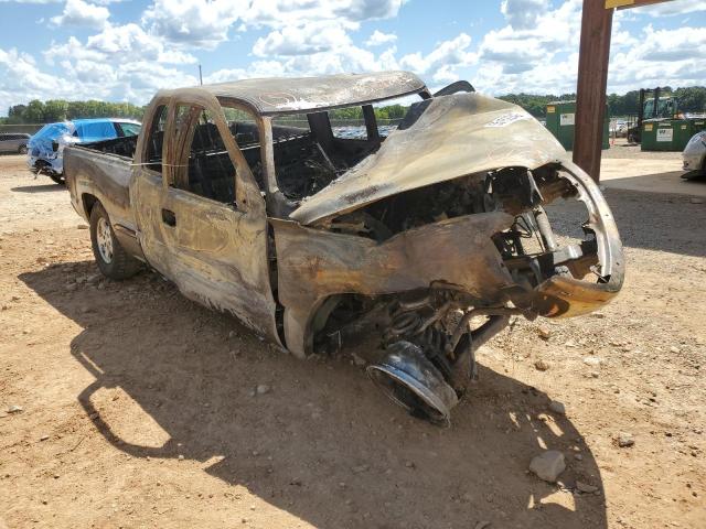 CHEVROLET SILVERADO 2000 with VIN 2GCEC19T3Y1151964 - Photo from auction