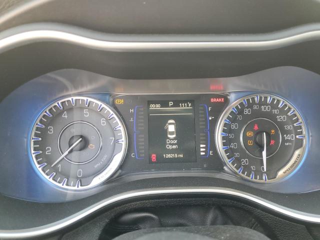 Photo 8 from auction – 2015 CHRYSLER 200 LIMITE with VIN 1C3CCCAB8FN671079