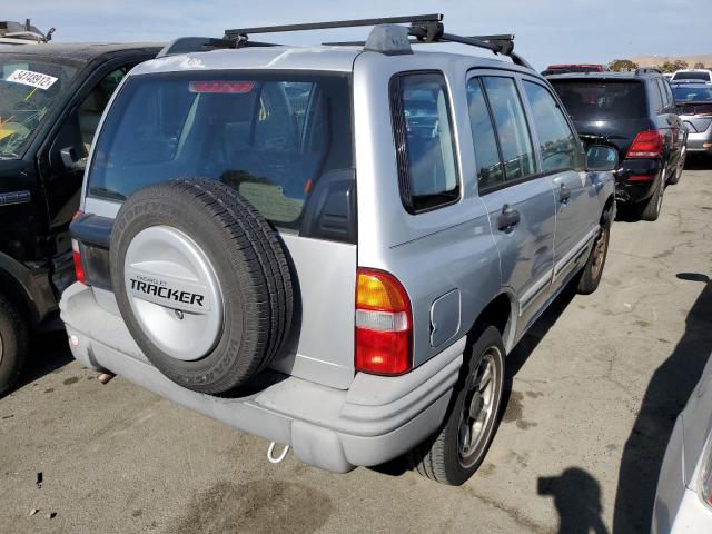 Photo 4 from auction – 2000 CHEVROLET TRACKER with VIN 2CNBE13C7Y6928683