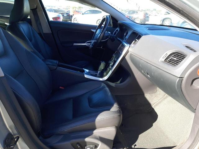 Photo 5 from auction – 2011 VOLVO S60 T6 with VIN YV1902FH6B2000988
