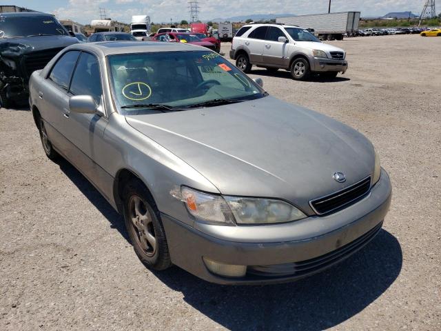 LEXUS ES 300 1998 with VIN JT8BF28G8W0105252 - Photo from auction
