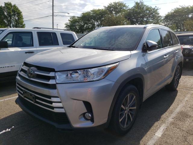 Photo 2 from auction – 2018 TOYOTA HIGHLANDER with VIN 5TDJZRFH3JS525760