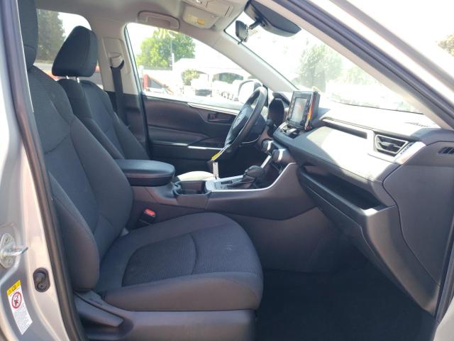 Photo 5 from auction – 2019 TOYOTA RAV4 LE with VIN 2T3G1RFV6KW026541