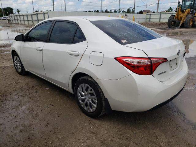 Photo 3 from auction – 2018 TOYOTA COROLLA with VIN 5YFBURHE3JP823613