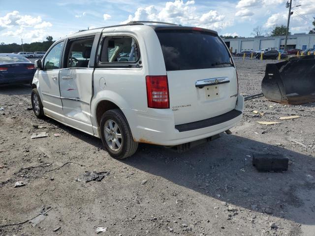 Photo 3 from auction – 2010 CHRYSLER TOWN & COU with VIN 2A4RR5DX2AR501152