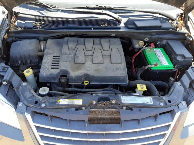 Photo 7 from auction – 2010 CHRYSLER TOWN & COU with VIN 2A4RR5DX4AR359631