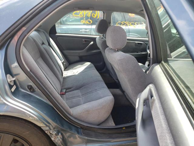 Photo 6 from auction – 2000 TOYOTA CAMRY with VIN 4T1BG22K5YU984681