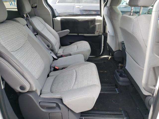 Photo 6 from auction – 2021 TOYOTA SIENNA LE with VIN 5TDKRKEC0MS045892