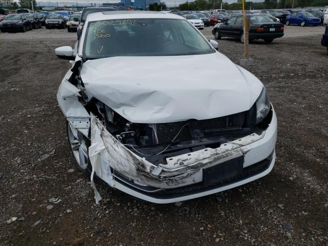 Photo 9 from auction – 2014 VOLKSWAGEN PASSAT SEL with VIN 1VWCS7A32EC080672