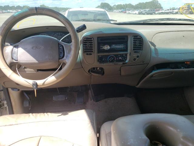 Photo 9 from auction – 2000 FORD F150 with VIN 1FTRX17W1YNA61729