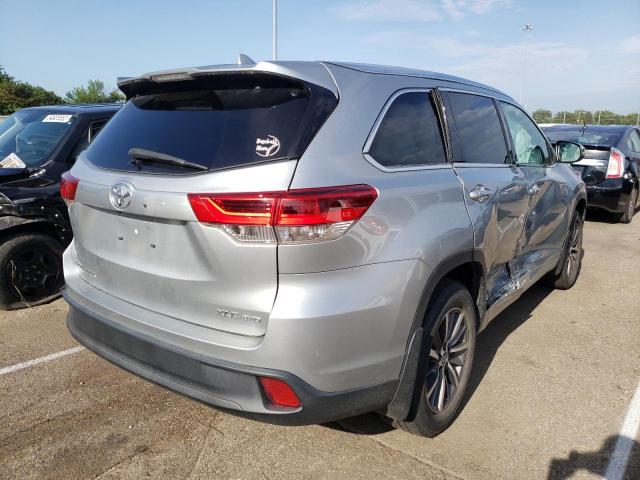 Photo 4 from auction – 2018 TOYOTA HIGHLANDER with VIN 5TDJZRFH3JS525760