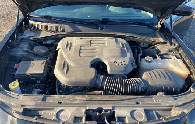 Photo 7 from auction – 2017 CHRYSLER 300 LIMITE with VIN 2C3CCAAG5HH506635