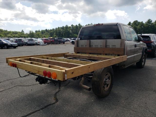 Photo 4 from auction – 2002 CHEVROLET SILVERADO with VIN 2GCEK19V121330676