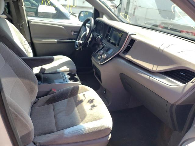Photo 5 from auction – 2017 TOYOTA SIENNA LE with VIN 5TDJZ3DC2HS162284