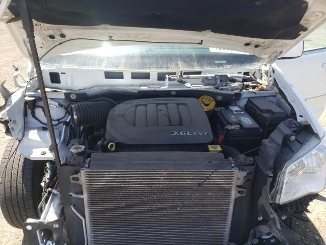Photo 7 from auction – 2014 CHRYSLER TOWN & COU with VIN 2C4RC1BG0ER438268
