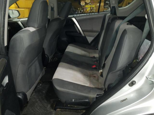 Photo 6 from auction – 2013 TOYOTA RAV4 LE with VIN JTMBFREV2D5006102