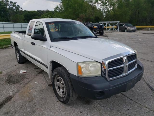 DODGE DAKOTA ST 2005 with VIN 1D7HE22K15S353380 - Photo from auction