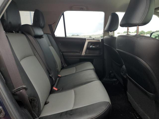 Photo 6 from auction – 2017 TOYOTA 4RUNNER SR with VIN JTEBU5JR8H5417867