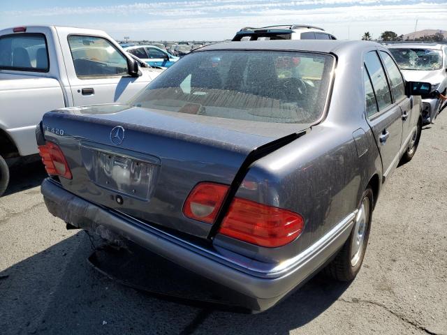 Photo 4 from auction – 1997 MERCEDES-BENZ E 420 with VIN WDBJF72FXVA378968