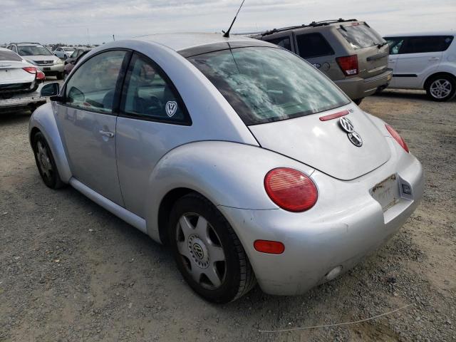Photo 3 from auction – 2000 VOLKSWAGEN NEW BEETLE with VIN 3VWDD21C0YM499897
