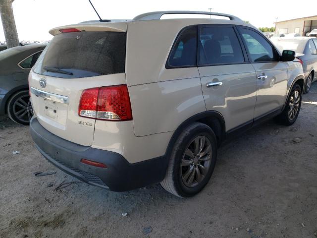 Photo 4 from auction – 2011 KIA SORENTO EX with VIN 5XYKU4A23BG071453