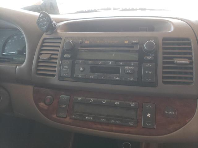 Photo 9 from auction – 2004 TOYOTA CAMRY LE with VIN 4T1BE32K94U288069