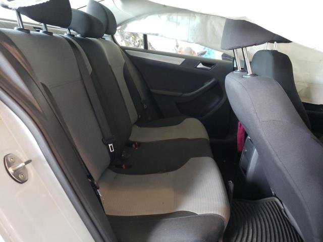 Photo 6 from auction – 2017 VOLKSWAGEN JETTA S with VIN 3VW2B7AJ6HM414005