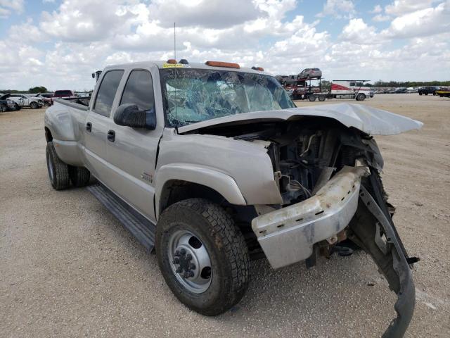 CHEVROLET SILVERADO 2004 with VIN 1GCJK33204F247065 - Photo from auction