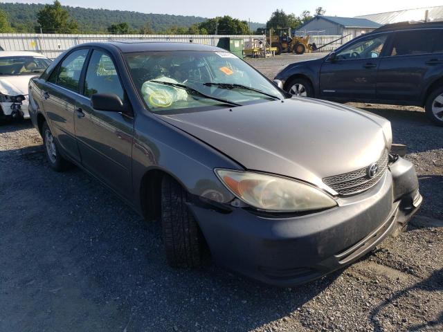 TOYOTA CAMRY LE 2003 with VIN 4T1BF32K73U560226 - Photo from auction