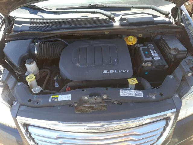 Photo 7 from auction – 2014 CHRYSLER TOWN & COU with VIN 2C4RC1BG9ER125042