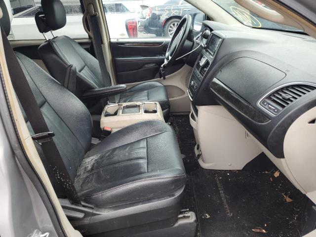 Photo 5 from auction – 2014 CHRYSLER TOWN & COU with VIN 2C4RC1BG8ER207618