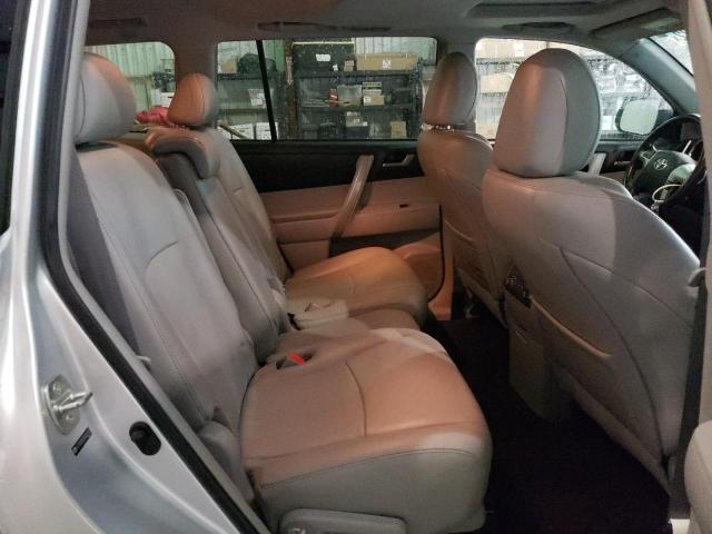Photo 6 from auction – 2011 TOYOTA HIGHLANDER with VIN 5TDZK3EH1BS039102