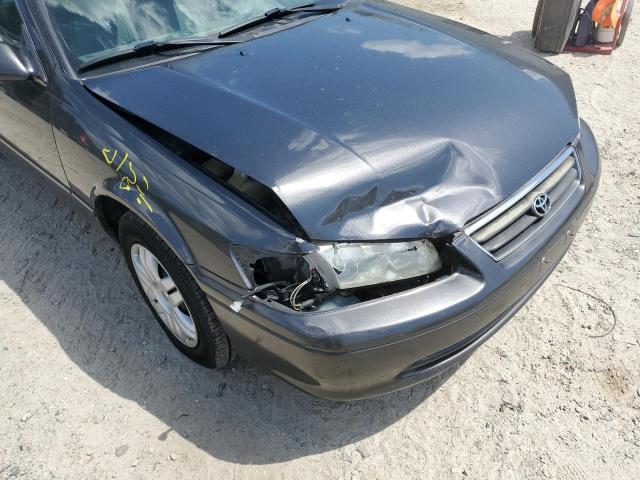 Photo 9 from auction – 2001 TOYOTA CAMRY LE with VIN 4T1BF22K51U972040