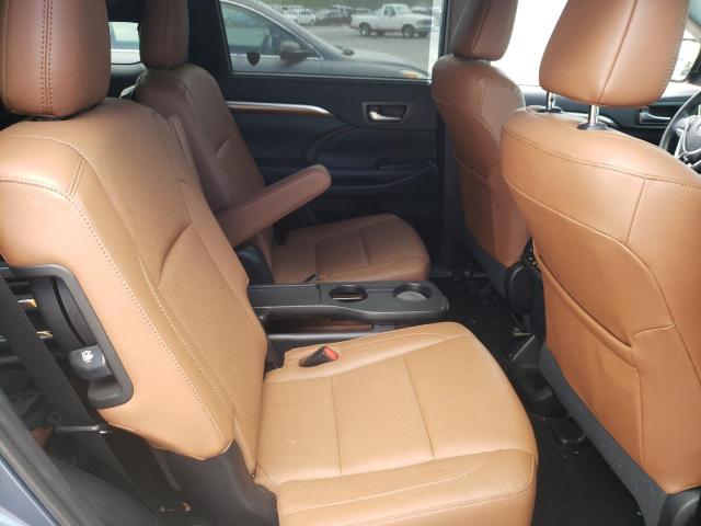 Photo 6 from auction – 2019 TOYOTA HIGHLANDER with VIN 5TDDZRFH7KS931801