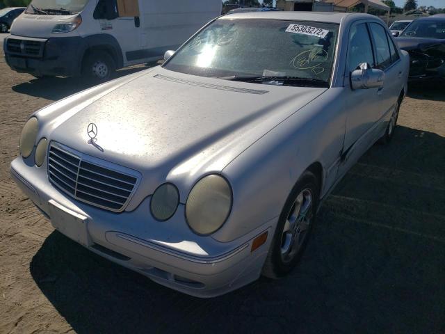 Photo 2 from auction – 2002 MERCEDES-BENZ E 320 with VIN WDBJF65J32B490253