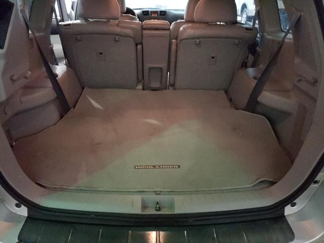 Photo 9 from auction – 2011 TOYOTA HIGHLANDER with VIN 5TDZK3EH1BS039102