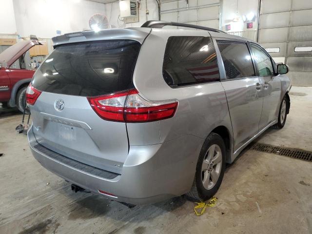Photo 4 from auction – 2019 TOYOTA SIENNA LE with VIN 5TDKZ3DC4KS015752