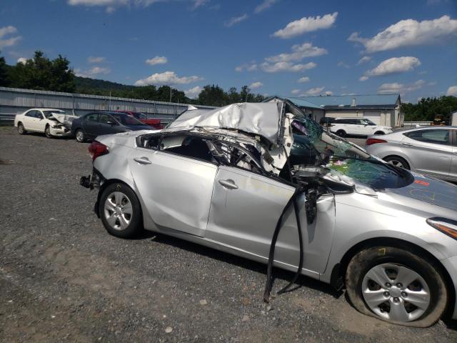 Photo 9 from auction – 2017 KIA FORTE LX with VIN 3KPFK4A70HE040248
