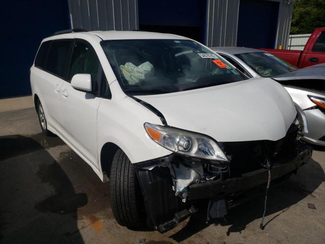 TOYOTA SIENNA LE 2018 with VIN 5TDKZ3DC4JS913685 - Photo from auction