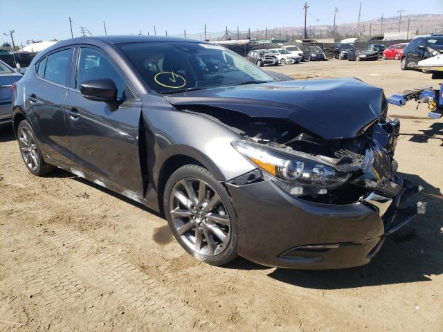 MAZDA 3 TOURING 2018 with VIN 3MZBN1L33JM274570 - Photo from auction