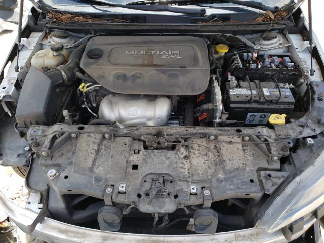 Photo 7 from auction – 2015 CHRYSLER 200 LIMITE with VIN 1C3CCCABXFN724249