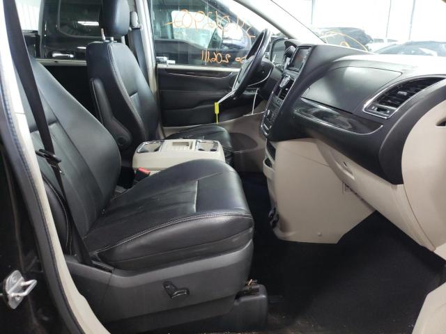 Photo 5 from auction – 2013 CHRYSLER TOWN & COU with VIN 2C4RC1CG2DR695221