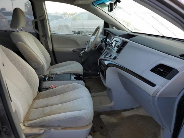 Photo 5 from auction – 2012 TOYOTA SIENNA LE with VIN 5TDKK3DC0CS242670