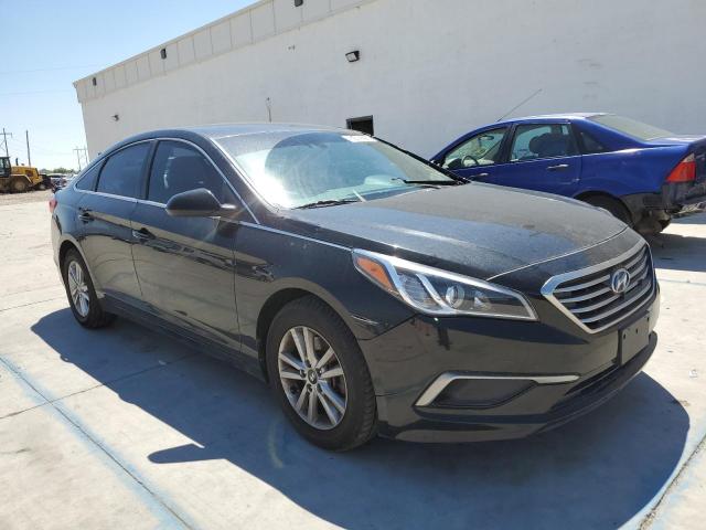 HYUNDAI SONATA SE 2016 with VIN 5NPE24AF1GH355217 - Photo from auction