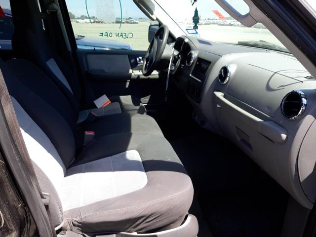 Photo 5 from auction – 2006 FORD EXPEDITION with VIN 1FMPU13546LA83676