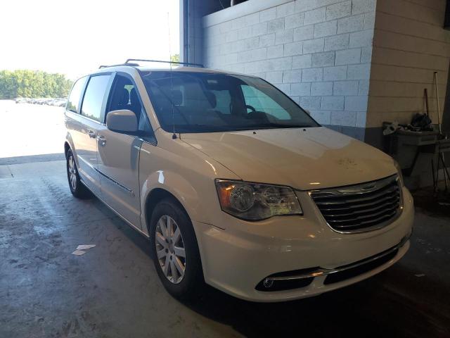 CHRYSLER TOWN & COU 2015 with VIN 2C4RC1BG0FR696338 - Photo from auction