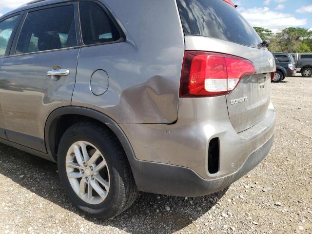 Photo 9 from auction – 2014 KIA SORENTO LX with VIN 5XYKTCA62EG510890