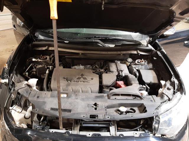 Photo 7 from auction – 2015 MITSUBISHI OUTLANDER with VIN JA4AD3A38FZ008381